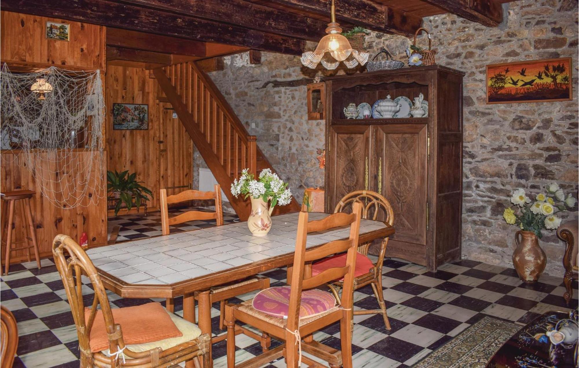 Lovely Home In Le Faouet With Kitchen Exterior photo