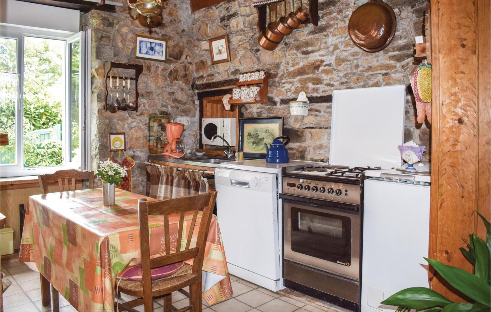 Lovely Home In Le Faouet With Kitchen Exterior photo